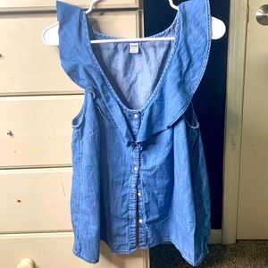 A women’s Large old navy demin blouse